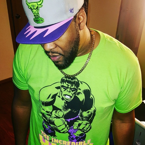 Specialize in men's sneakers, watches, etc - Picture 1 of 3